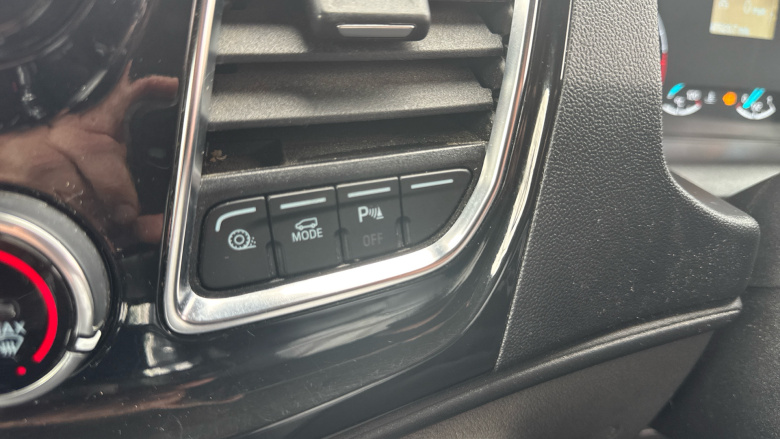 Ford Transit Custom 300 L2 Diesel Fwd 2.0 EcoBlue 130ps High Roof Limited Van